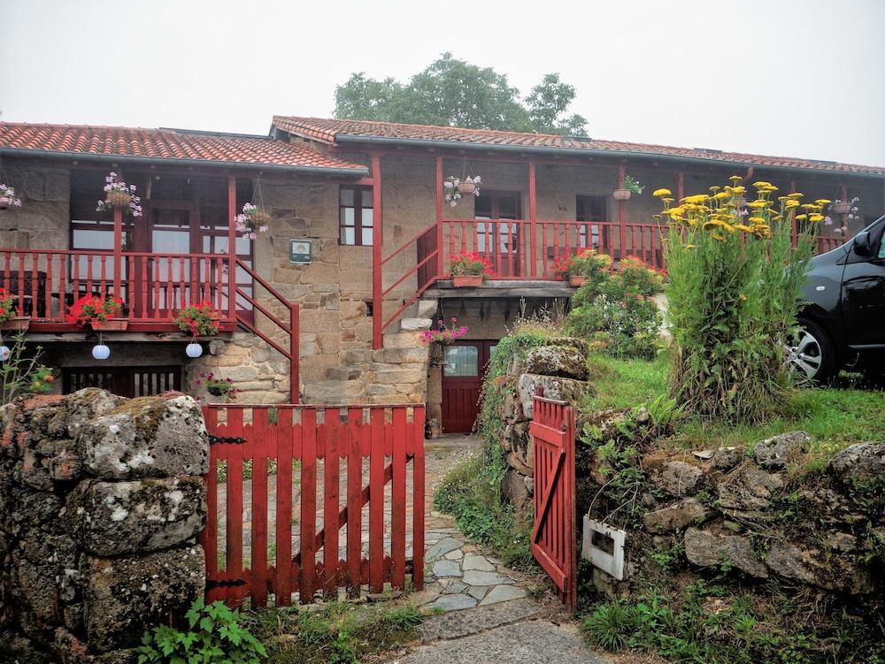 A Casa Da Eira ξενώνας Cerreda Εξωτερικό φωτογραφία